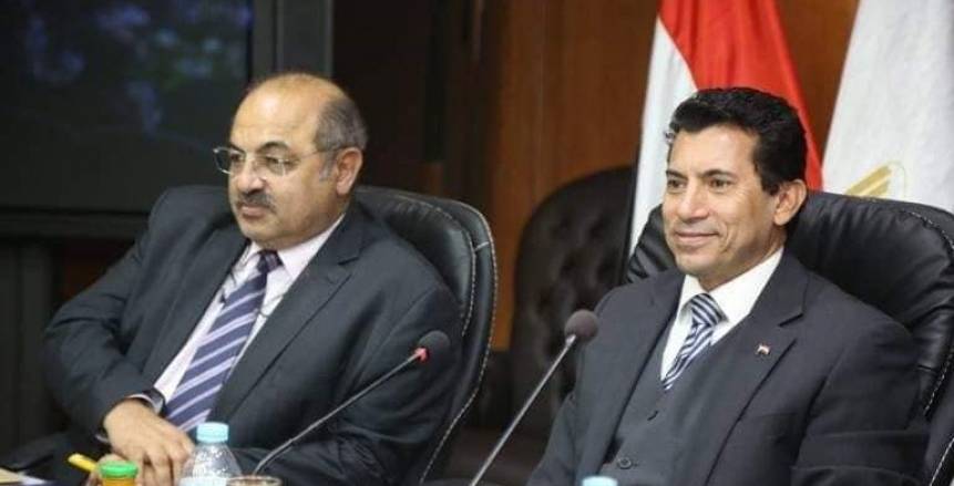 هشام حطب مع وزير الشباب والرياضة