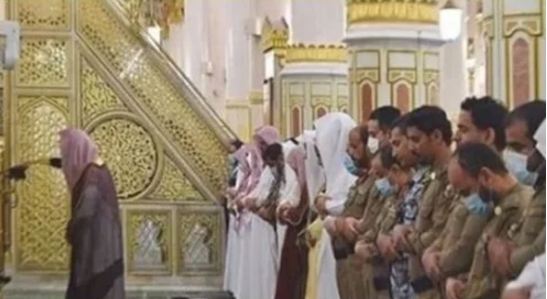 صلاة التراويح من المسجد النبوي