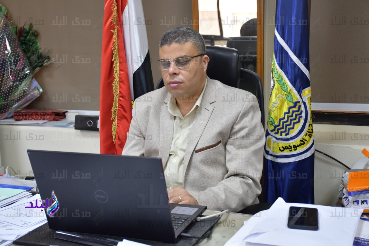  الدكتور محمد شقيدف نائب رئيس الجامعة قناة السويس