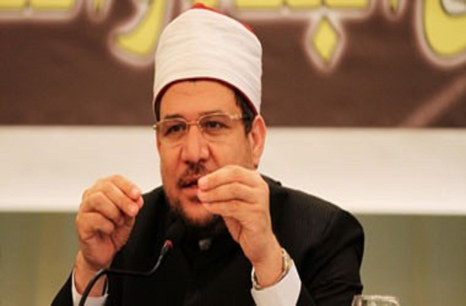 وزير الأوقاف ينعى شهداء مدينة بئر العبد 