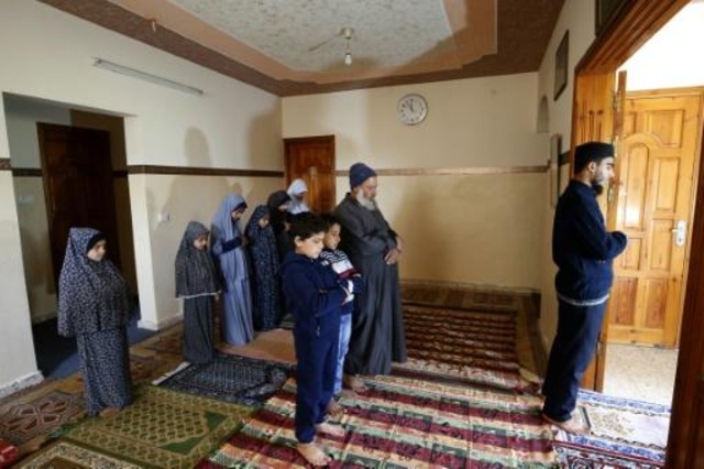 صلاة الجمعة في البيت