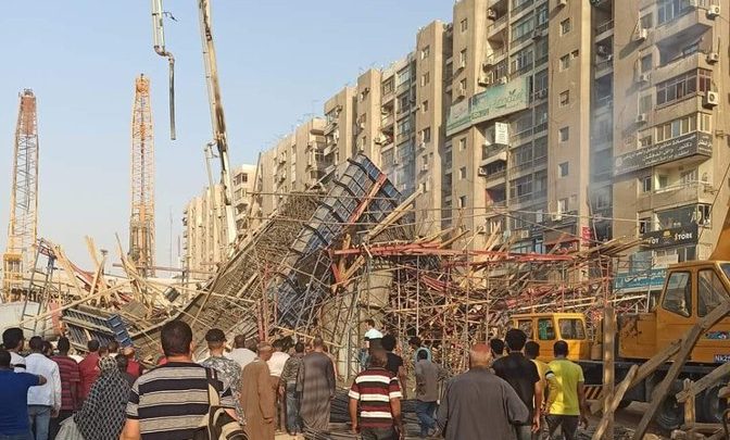 إنهيار كوبرى ميدان الساعة 