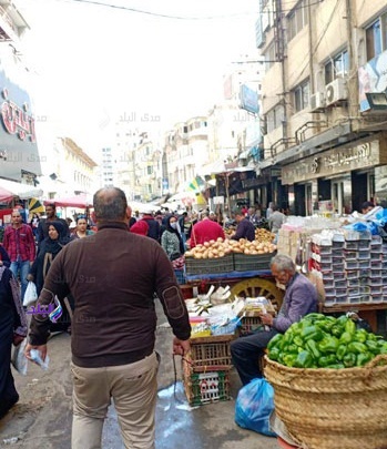رغم تحذيرات كورونا.. كارثة بسوق الميدان الشعبي بالإسكندرية