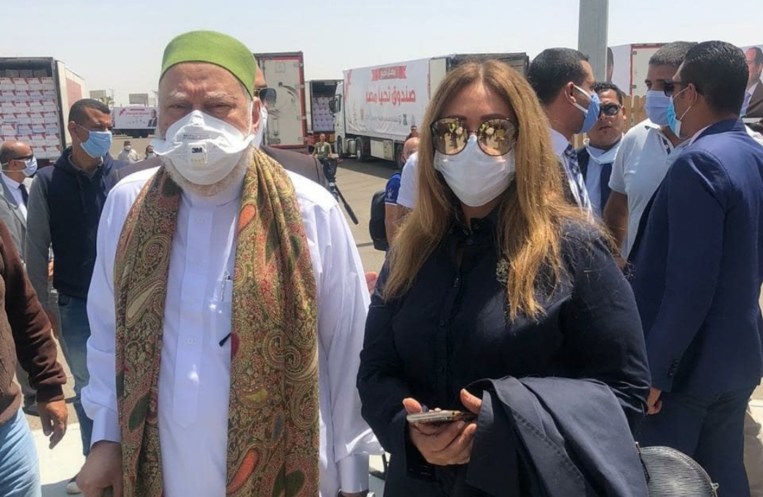 الدكتور على جمعة وليلى علوى