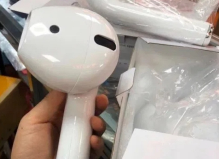 أضخم سماعات Airpods