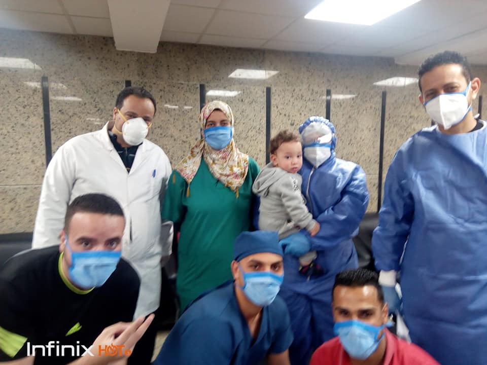 أطباء مستشفى العزل 