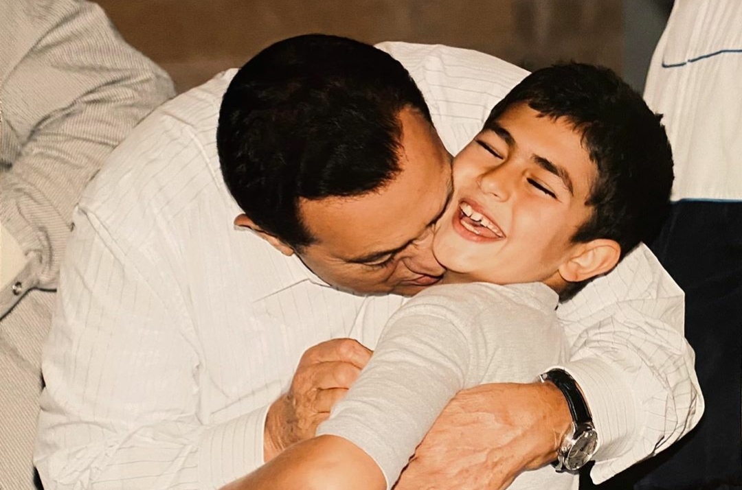 حسنى مبارك وعمر علاء مبارك