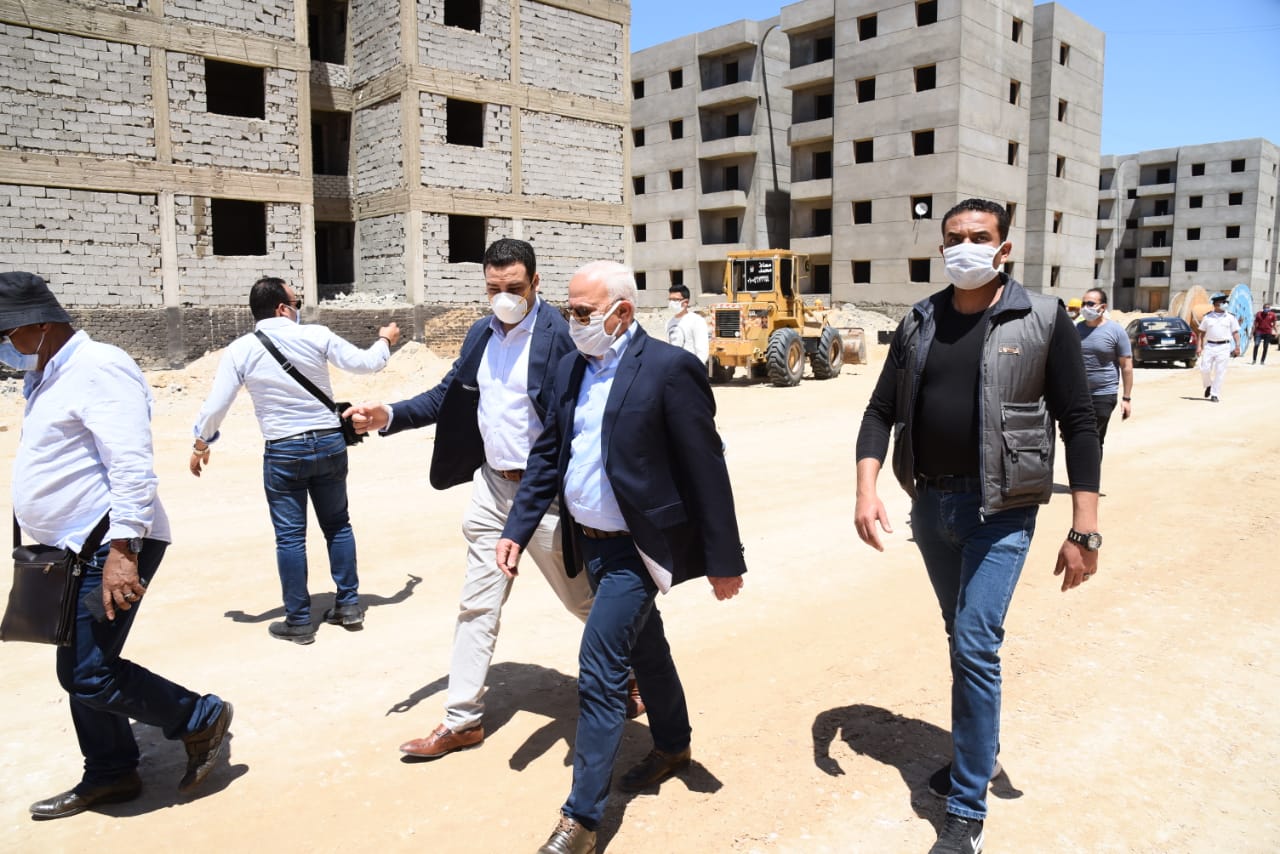 وزير الاسكان ومحافظ بورسعيد يتفقدان المدينة المليونية 
