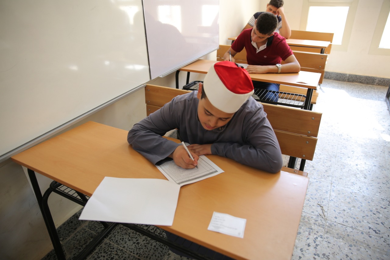 طلاب الثانوية الأزهرية 