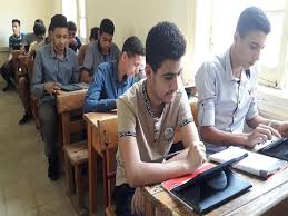 امتحانات الصف الثاني  الثانوي