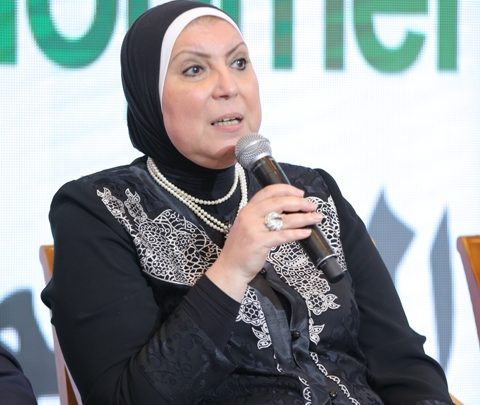 نيفين جامع  وزير التجارة والصناعة