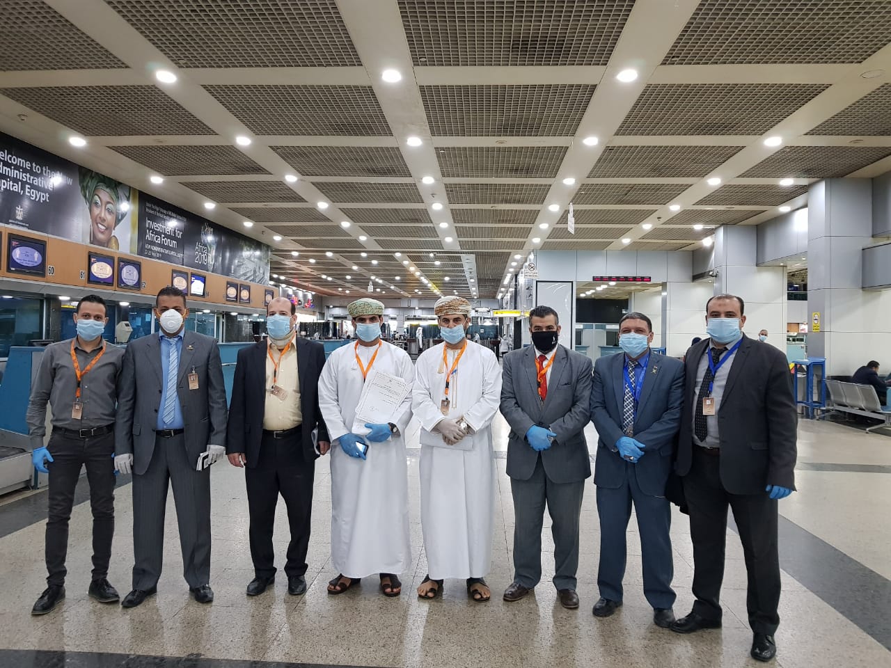 عودة عمانيين إلى بلادهم