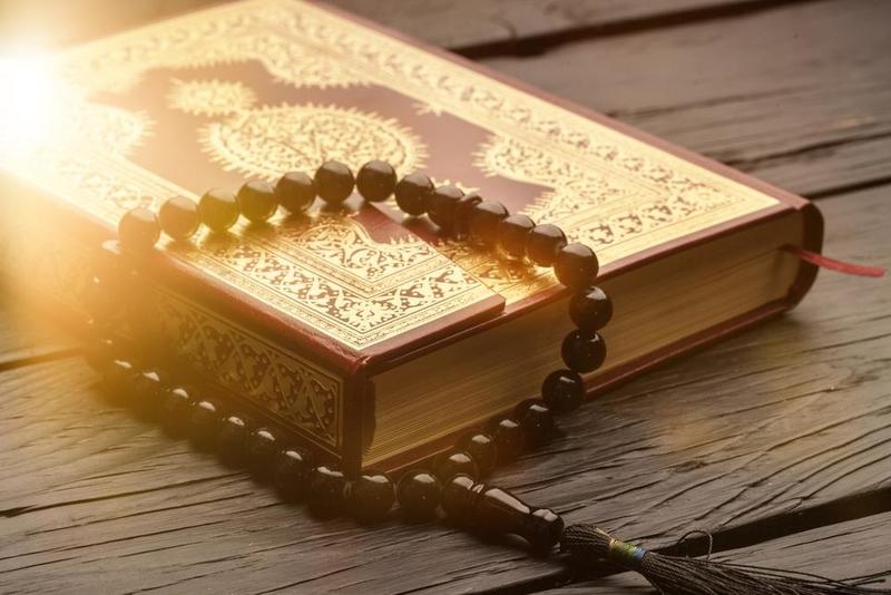 دعاء ختم القرآن للميت مكتوب في رمضان.. كيفية وهب ثواب قراءته