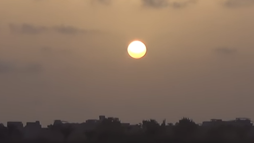 ليلة القدر وعلاماتها.. طلوع الشمس دون شعاع