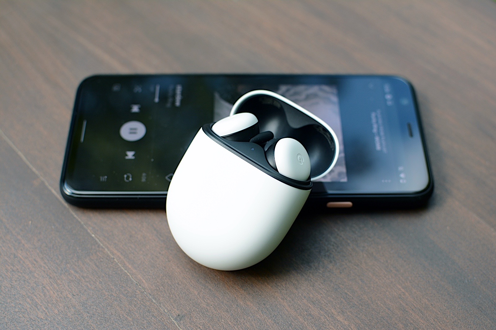 جوجل تصدر تحديثات لسماعات Pixel buds 2 اللاسلكية