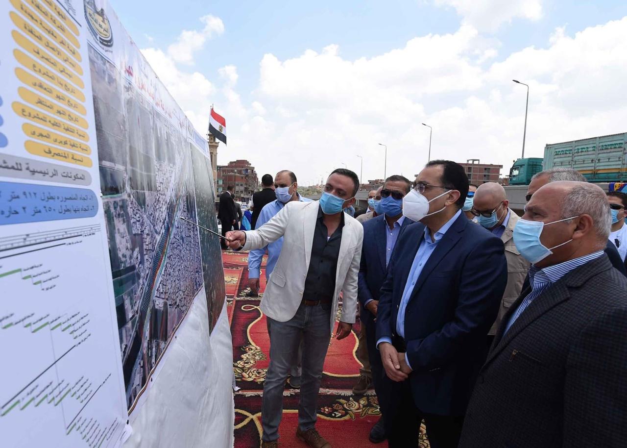 جولة رئيس الوزراء ووزير النقل 