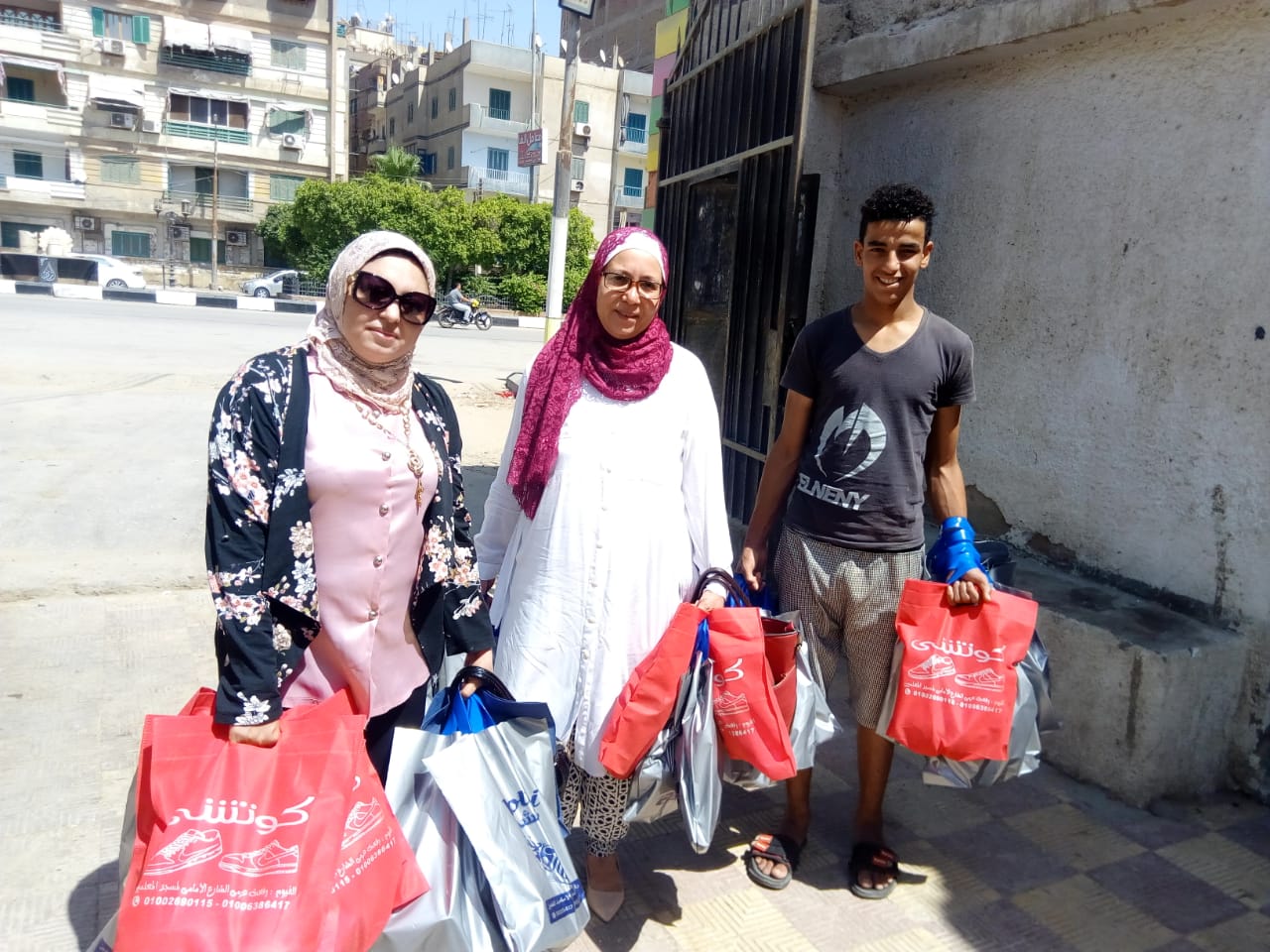 هدية من الحركة الوطنية لدور الأيتام بالفيوم