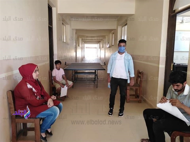 جانب من تسليم الأبحاث