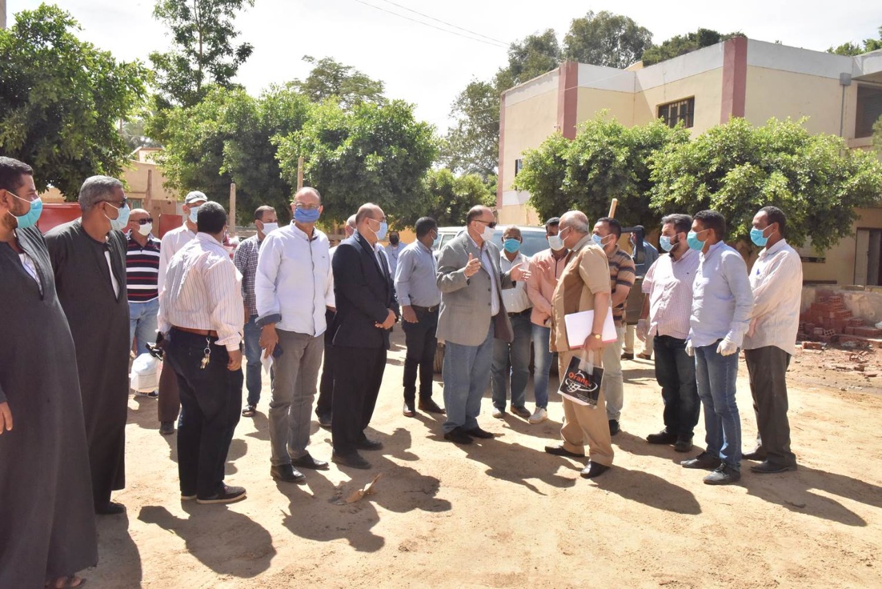 محافظ أسيوط