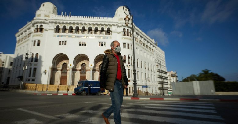 الجزائر تمدد الحجر الصحي 15 يوما إضافية لمواجهة كورونا