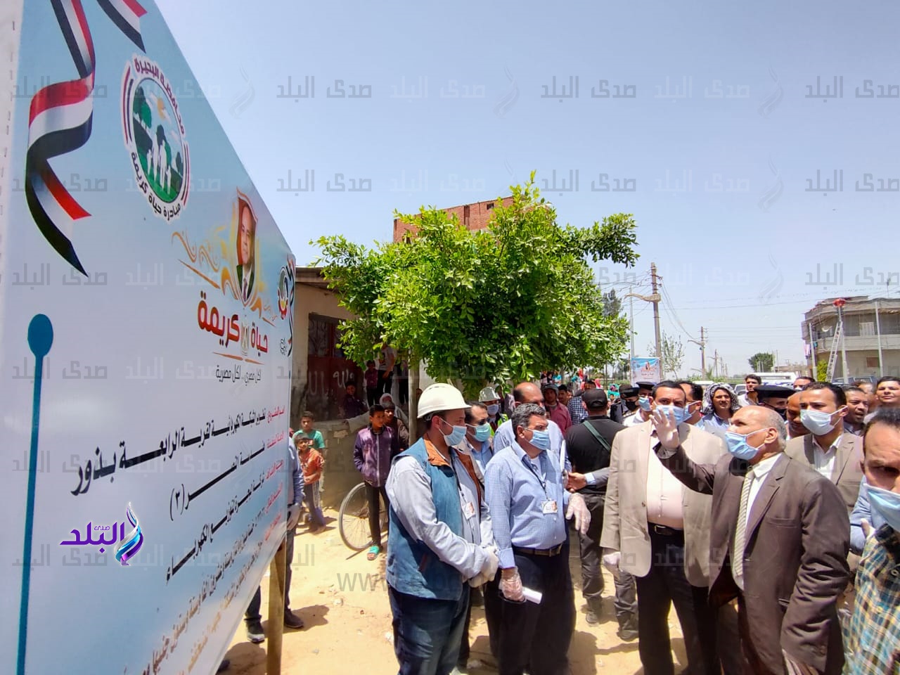 محافظ البحيرة يتفقد المشروعات الخدمية بقرية الرابعة