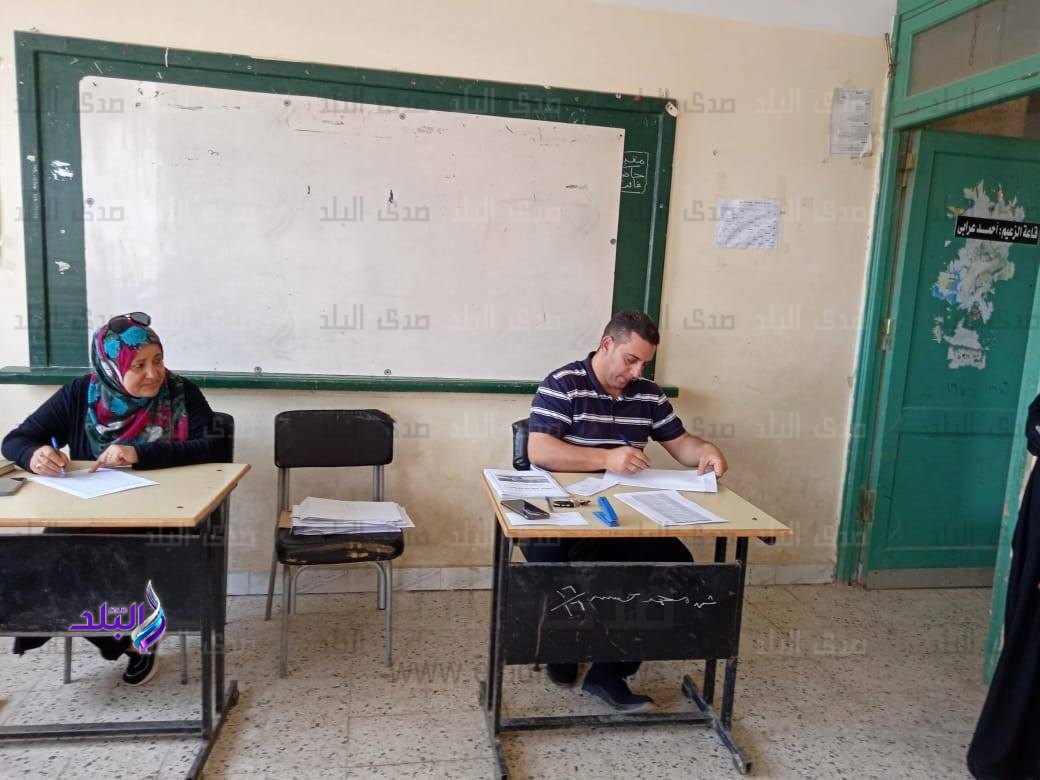 صورة ارشيفية من داخل احد اللجان