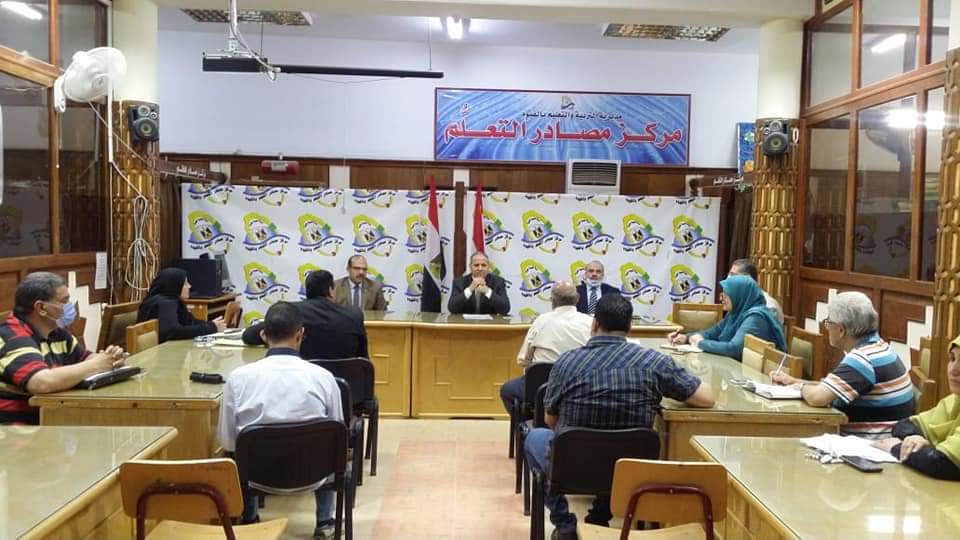 وكيل تعليم الفيوم يتابع الاستعداد لامتحانات الثانوية العامة