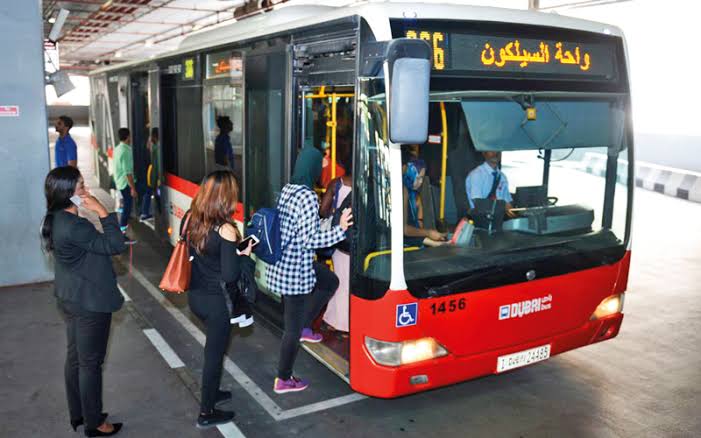 المواصلات العامة في دبي 
