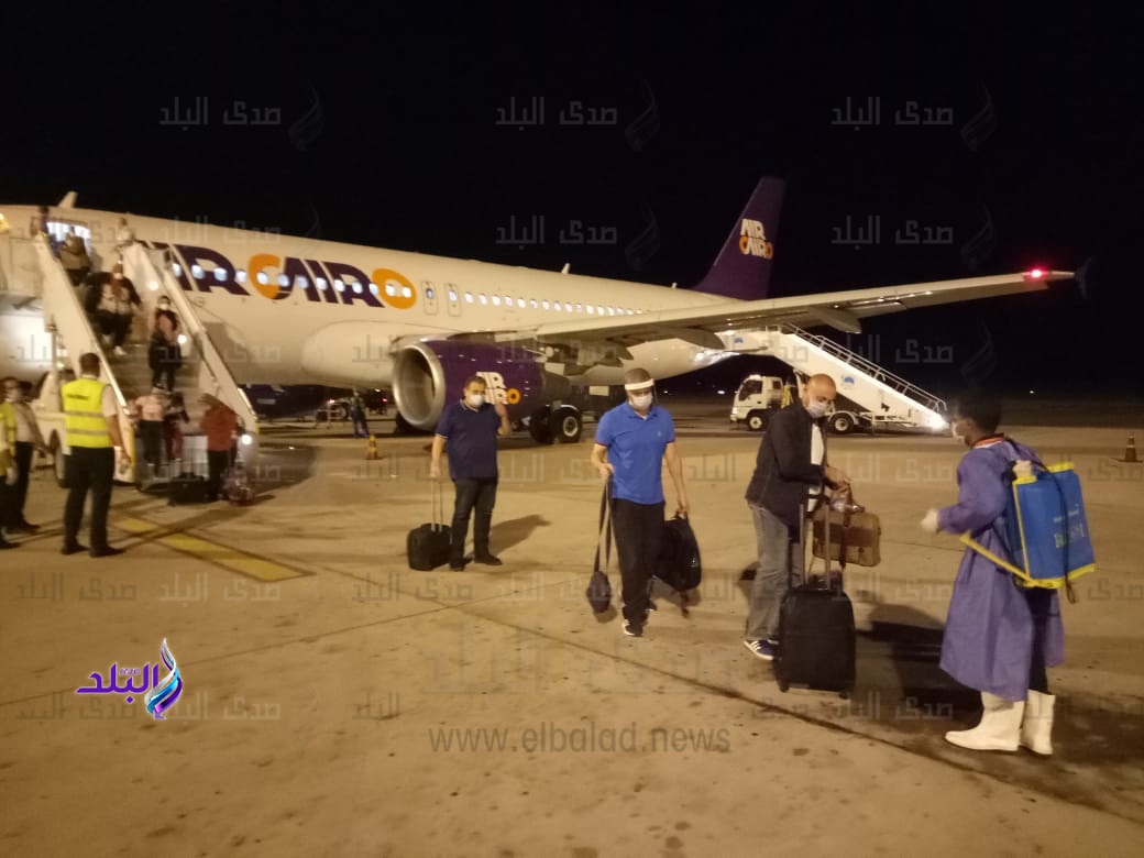 المصريين العائدين من الخارج 
