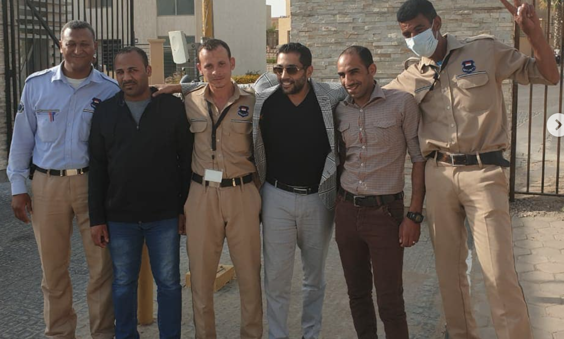 احمد فلوكس و رجال الامن