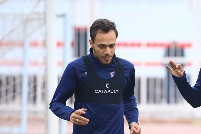 محمد عنتر لاعب الزمالك