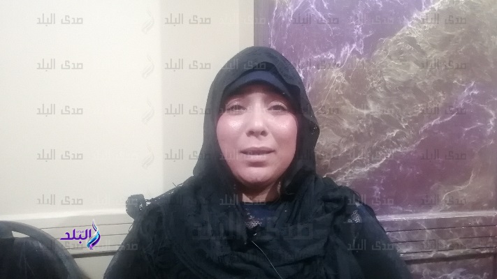 والدة أحد الضحايا