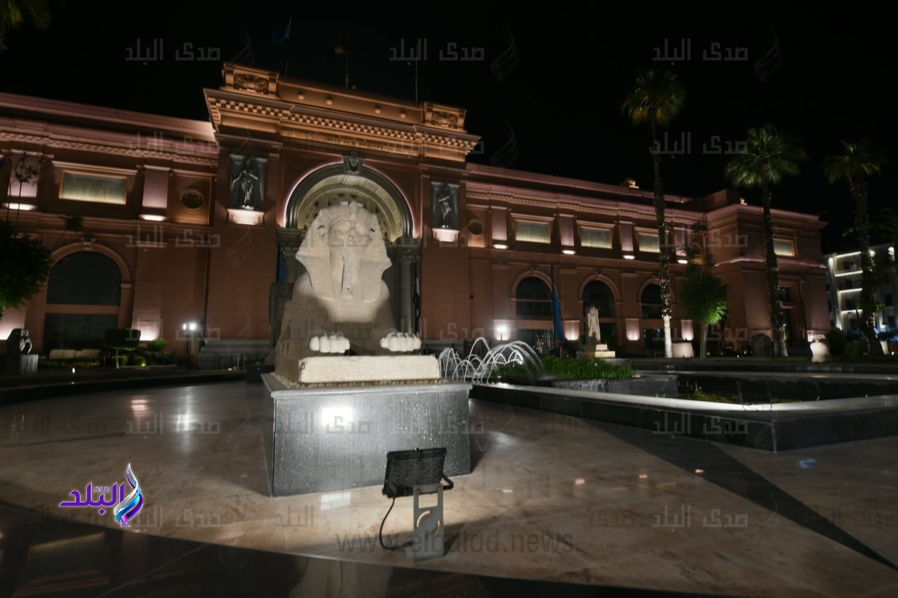 وزير الآثار: استخدام أحدث الأساليب لإنارة الواجهات 