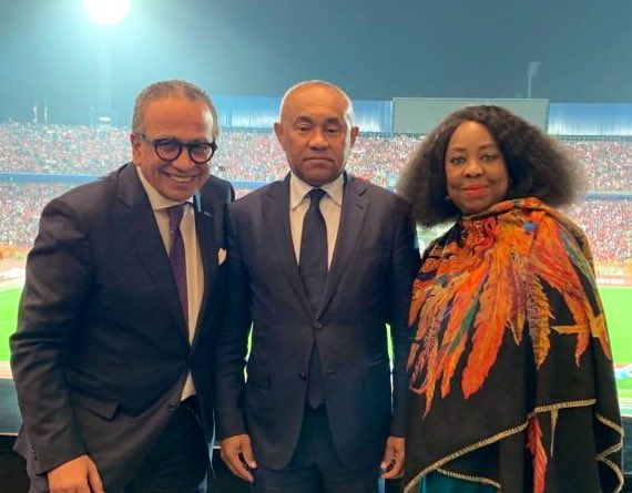 عمرو الجنايني واحمد احمد وفاطمة سامورا