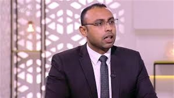  الدكتور على الادريسي، أستاذ اقتصاد