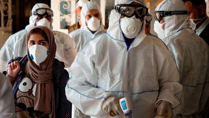 سلطنة عمان تسجل نحو 300 إصابة جديدة بـ فيروس كورونا