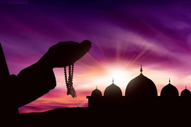 ماذا يحدث في ليلة القدر؟.. العلماء يجيبون