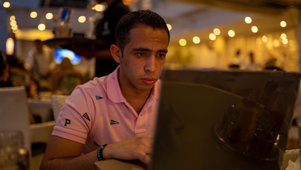 الفنان محمد عبدالحي 