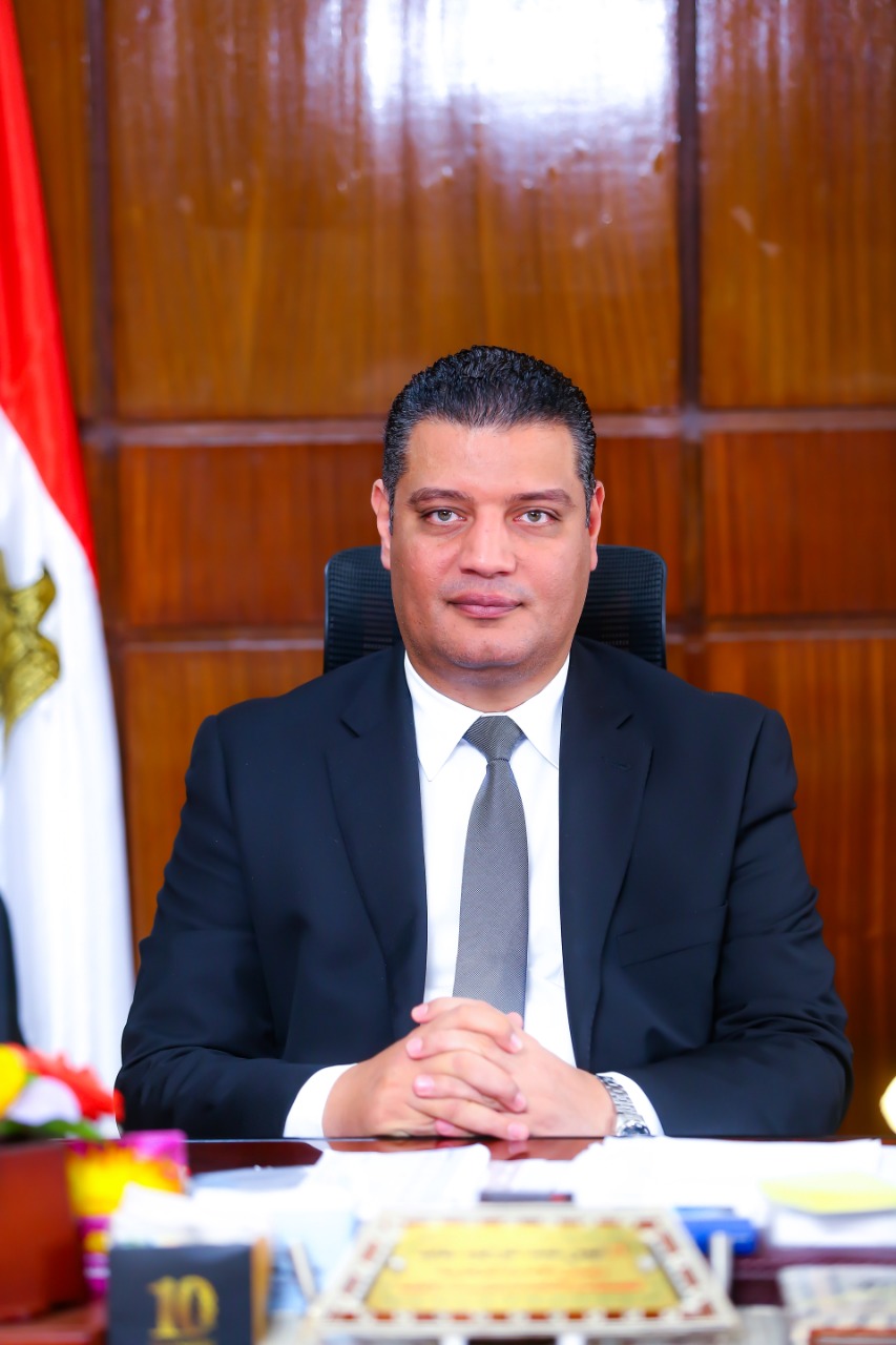 أيمن عبد الموجود