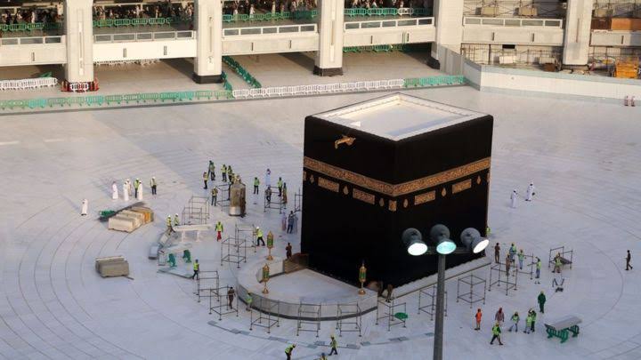 خلو المسجد الحرام من المصلين 