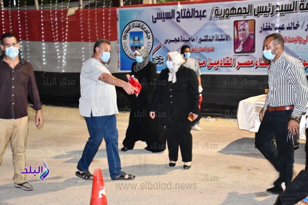 جامعة القناة تستقبل فوج من المصريين العائدين