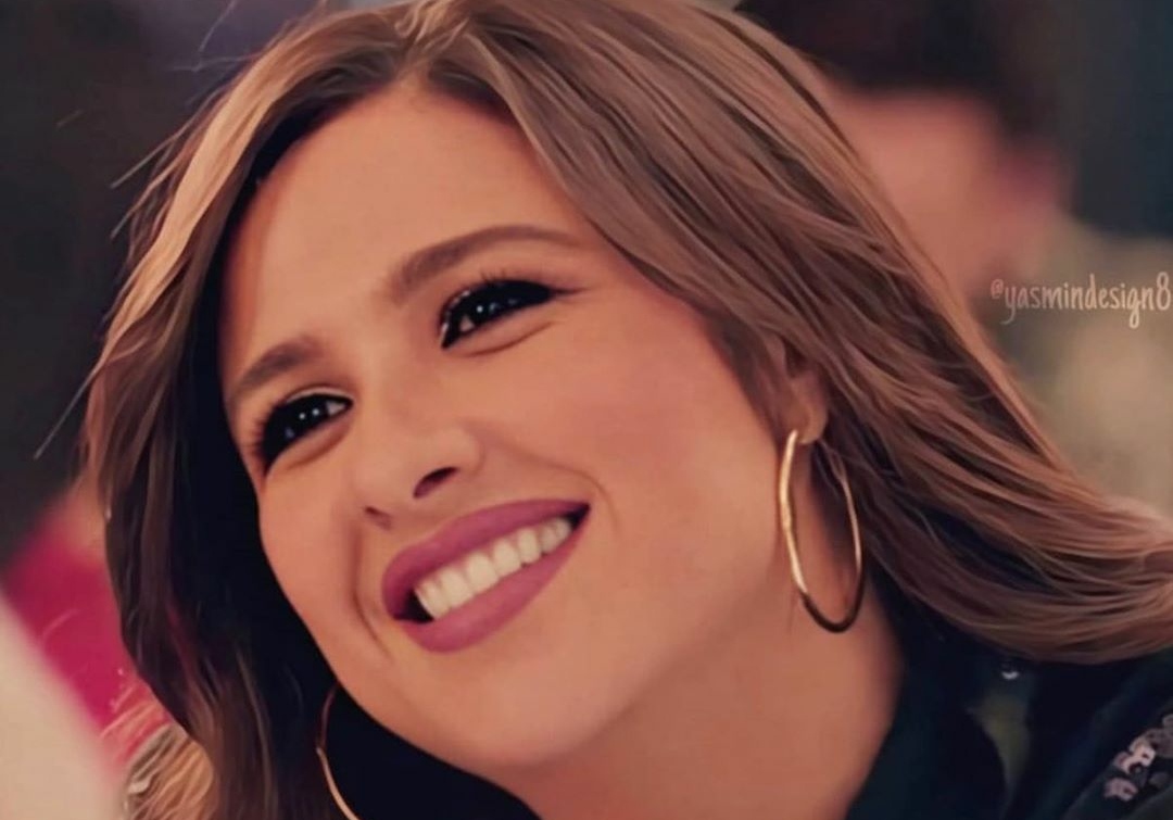 ياسمين عبد العزيز