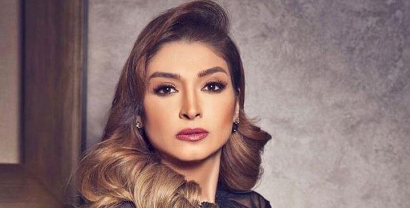 الفنانة روجينا
