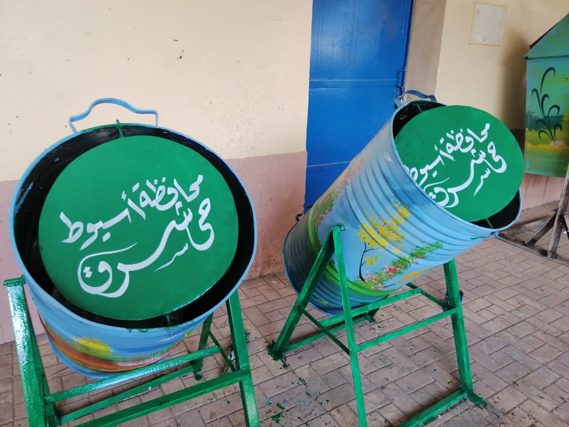 صناديق القمامة