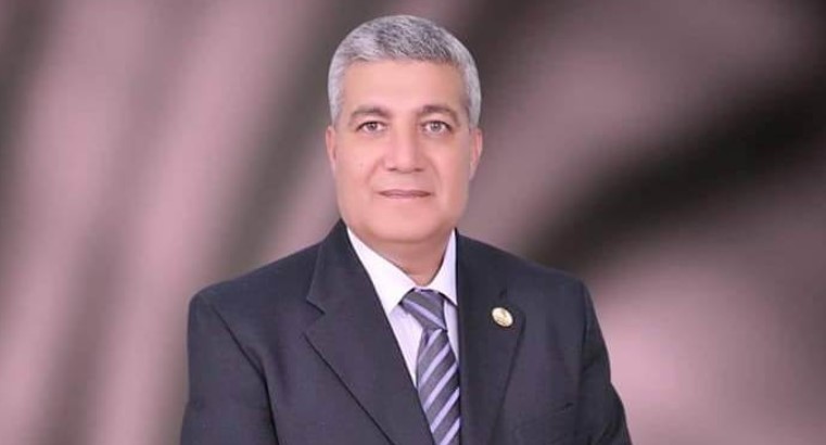 الدكتور مصطفى هارون نقيب أطباء بني سويف
