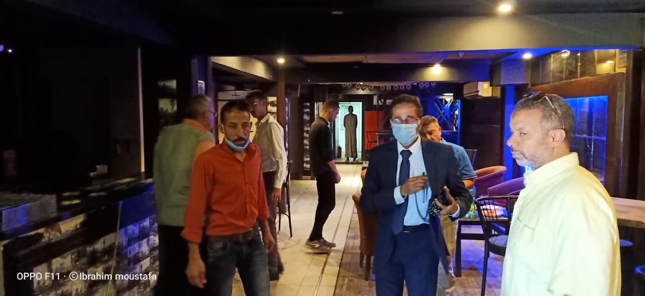 ضبط محل بلاي استيشن وكافية مفتوحين بالنزهة