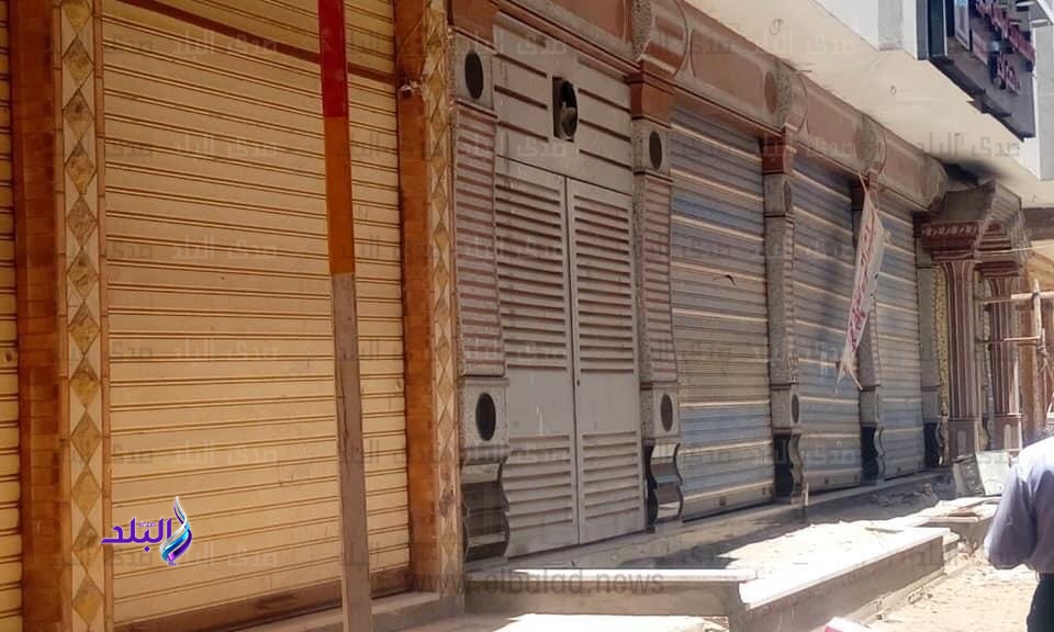 خلو الحدائق وإغلاق المحال والأسواق