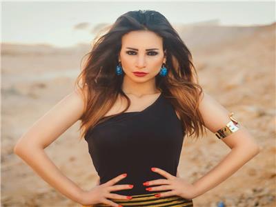  الفنانة الصاعدة غادة طلعت