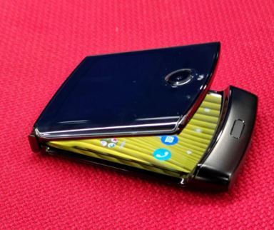 هاتف Motorola Razr 2019