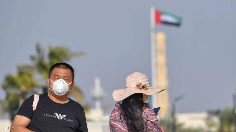 الإمارات تسجل 563 إصابة جديدة بـ فيروس كورونا